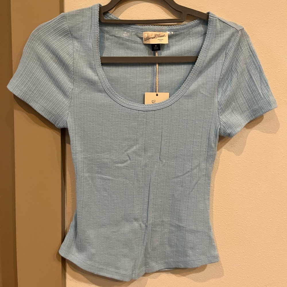 Light blue fitted tshirt